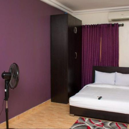 Esporta Suites Yaba Lagos Exteriör bild