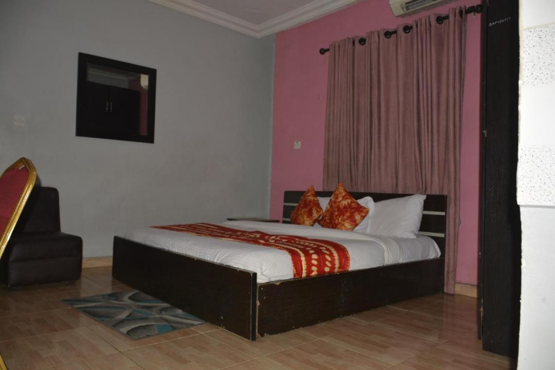 Esporta Suites Yaba Lagos Exteriör bild