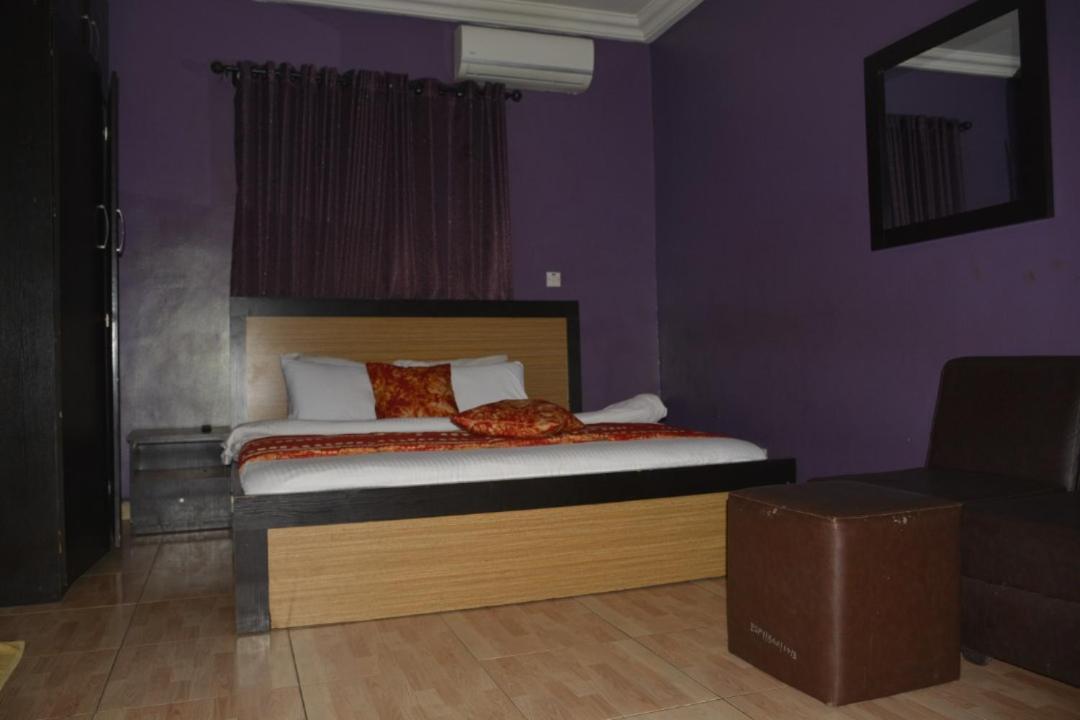 Esporta Suites Yaba Lagos Exteriör bild