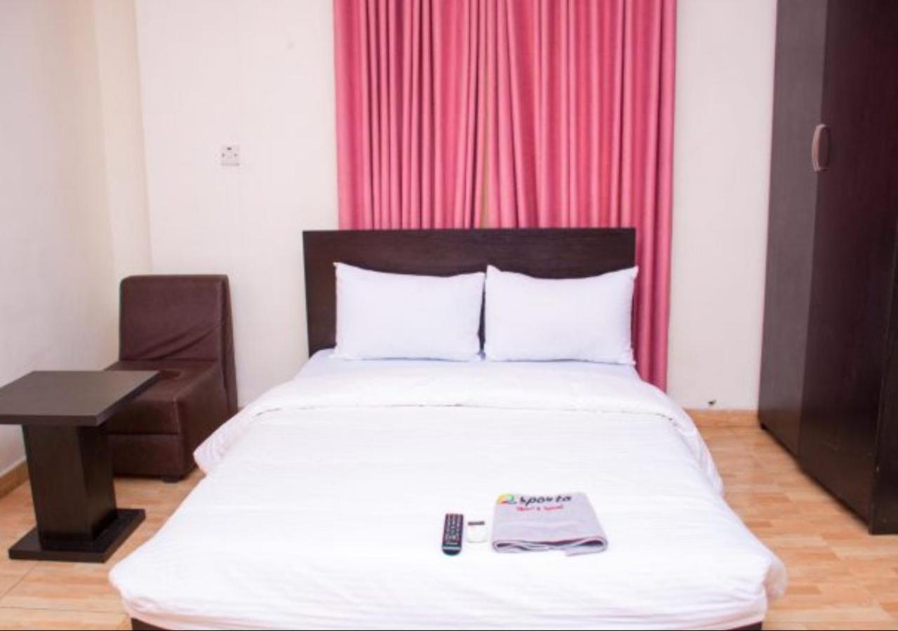 Esporta Suites Yaba Lagos Exteriör bild
