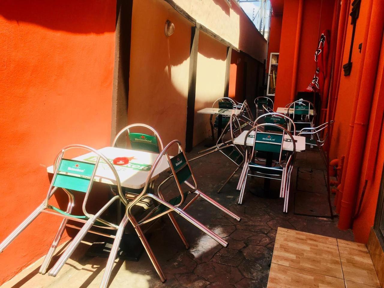 Esporta Suites Yaba Lagos Exteriör bild